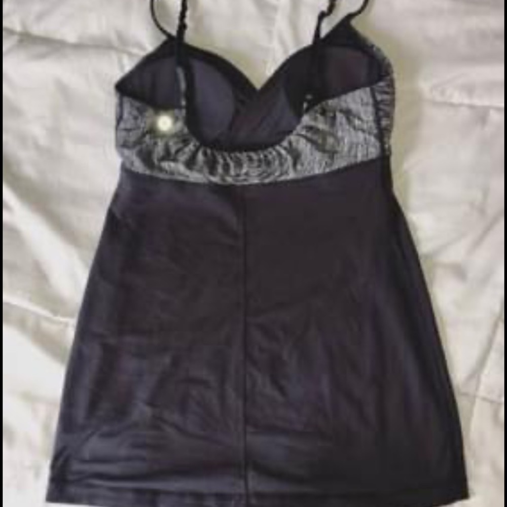 Lululemon grey tank top